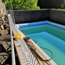 Piscine Extérieure à Coque : Élégance et Facilité d'Entretien Brive-la-Gaillarde